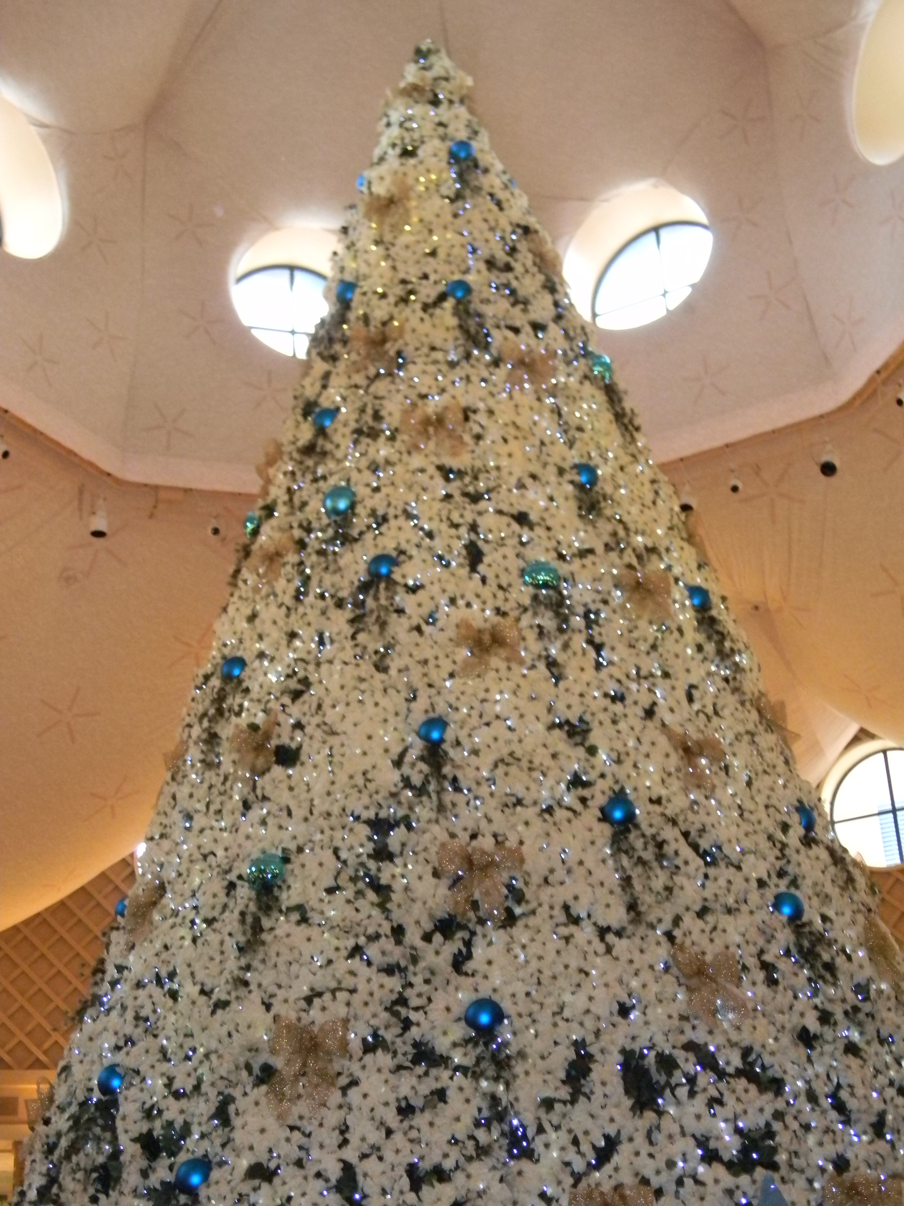 Terrific Tuesdays: Disney Resort Hopping