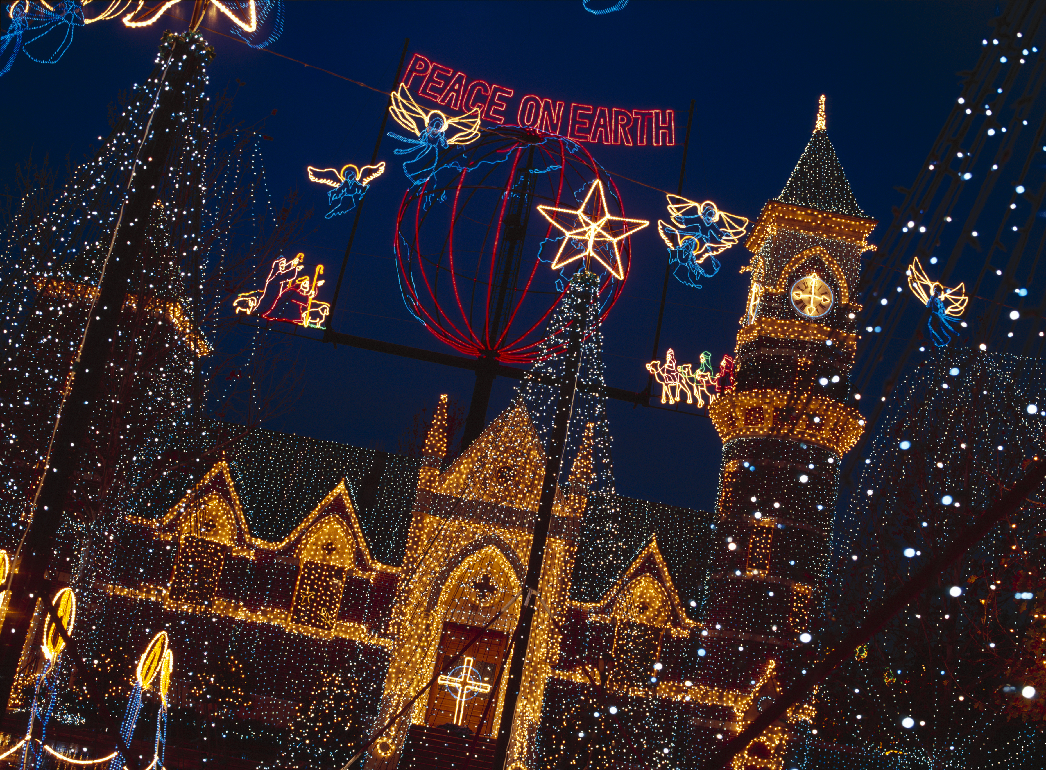 Disney Vacation Planning Should We Go At Christmas Time The